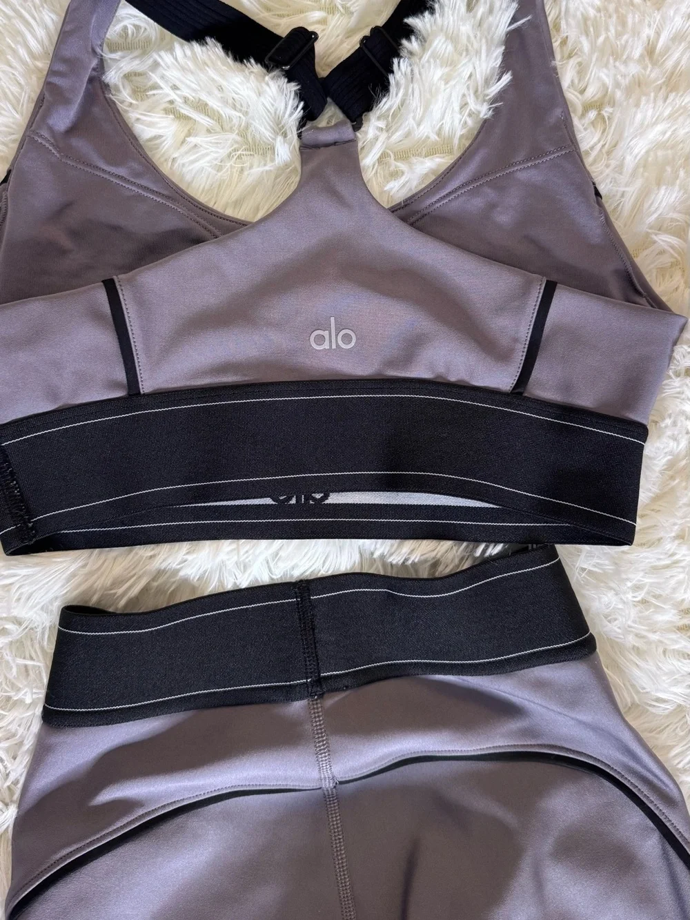 ALO Yoga Gray High-Waist Legging and Sports Bra Set with Black Trim